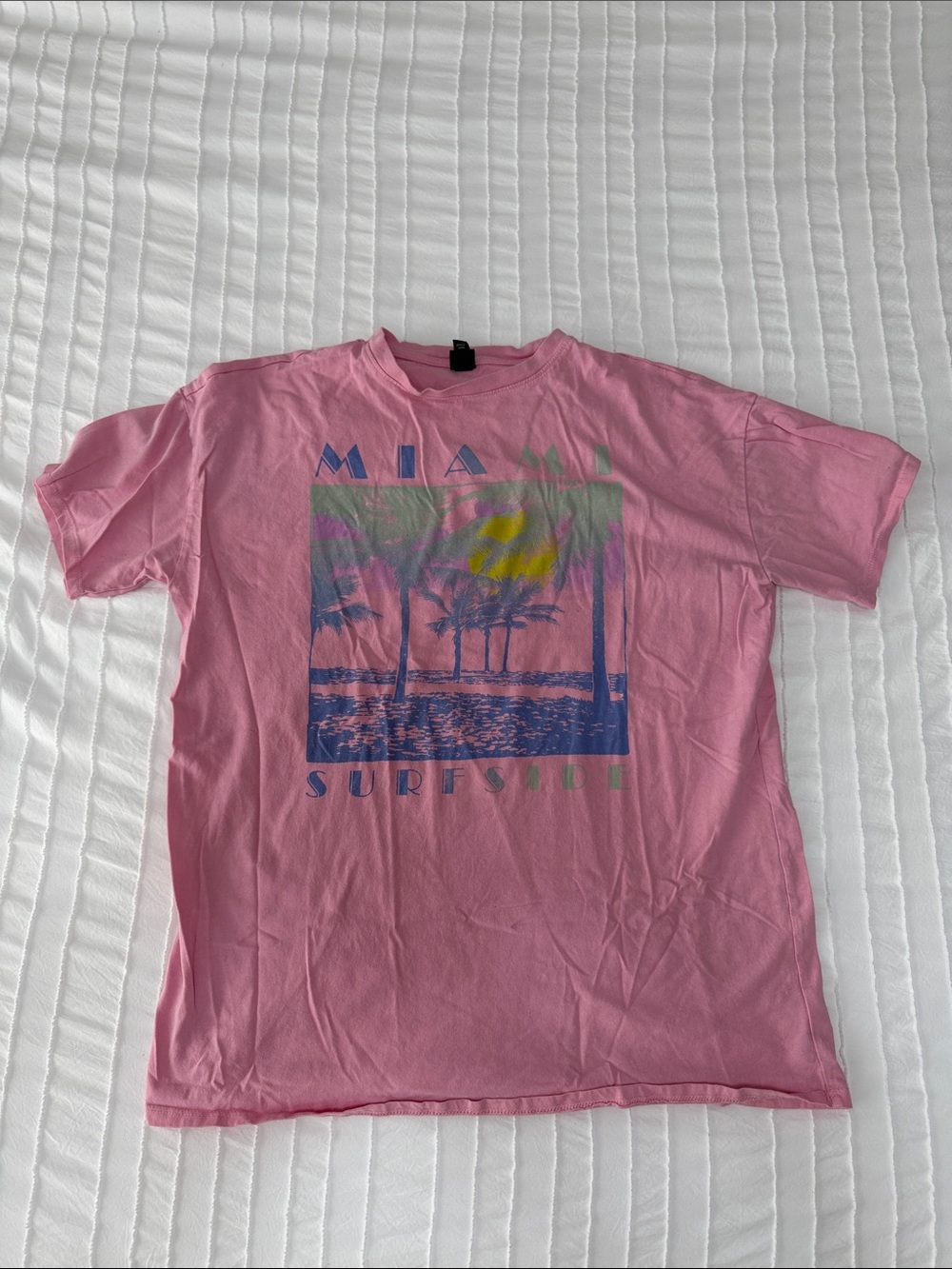 Wild fable Pink Miami Surf Graphic Short Sleeve Tee